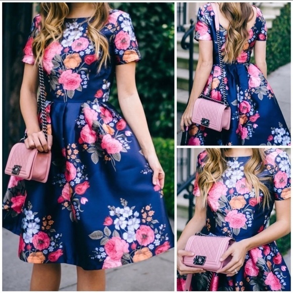 Chi Chi London Sz 2 Navy Blue Floral Print Pleated Full Skirt Formal Dress Back - Picture 1 of 13